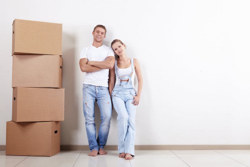 Moving van service for a Kennington home relocation