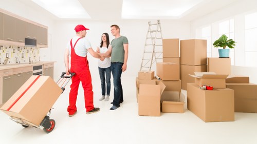 Careful handling of belongings during a Kennington removals service