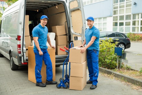 Professional van-based moving service for flats and offices in Kennington
