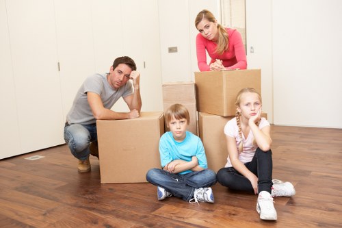 Local man and van support for flat moves in Kennington