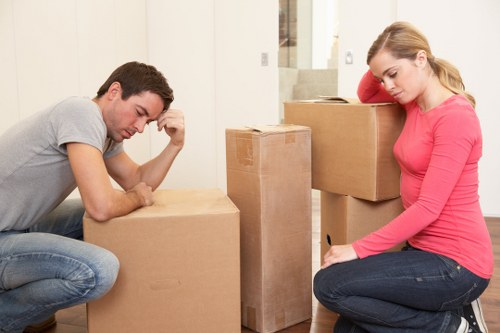 Moving day checklist and removal van service for Kennington customers